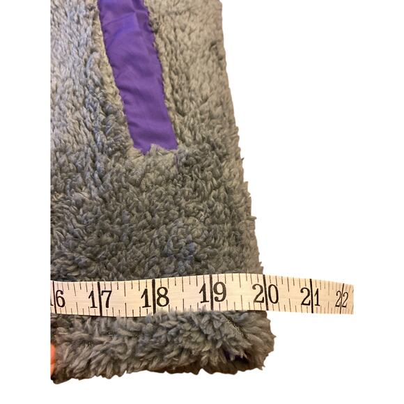 New with Tags NFL Team Apparel Women’s Extra Small Vikings Vest - Picture 10 of 13